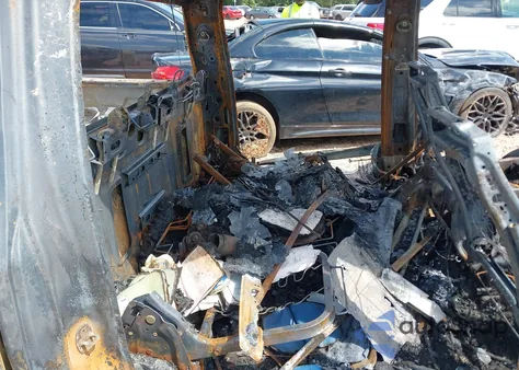 2022 Chevrolet Silverado Ltd 4Wd Short Bed Custom from USA, damaged, VIN 1GCPYBEK1NZ165118